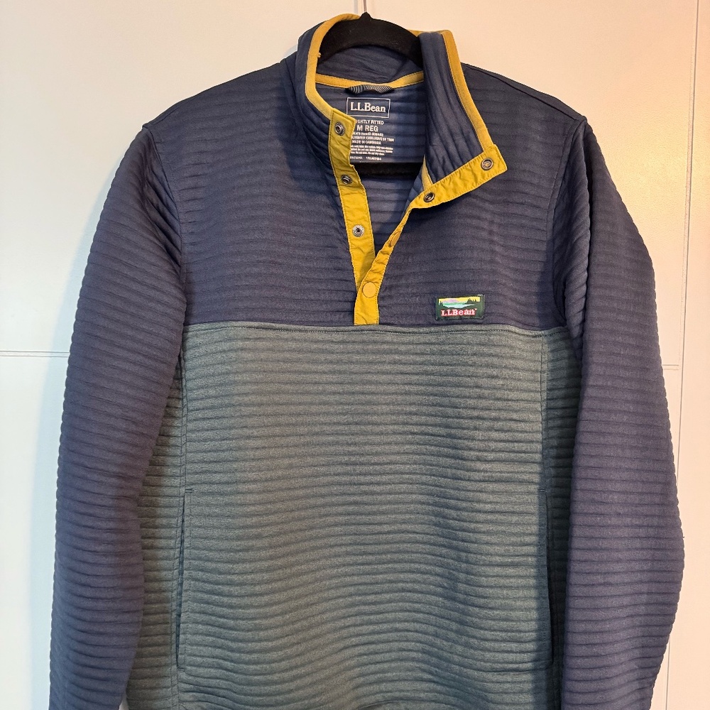 Men's L.L.Bean Pullover Quarter Zip (Buttons)